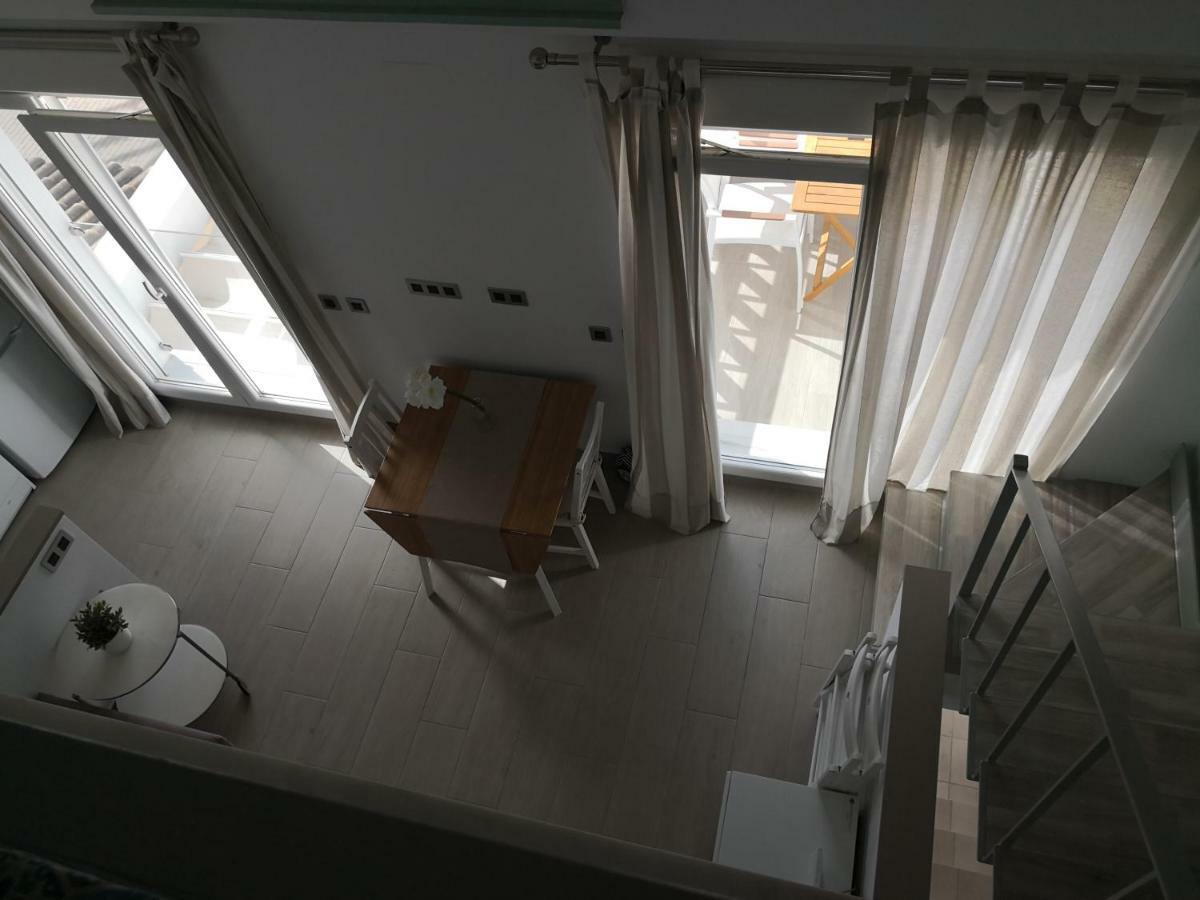 Apartamentos En Paseo Maritimo Ел Ромпидо Екстериор снимка