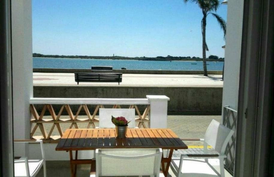 Apartamentos En Paseo Maritimo Ел Ромпидо Екстериор снимка