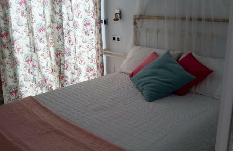 Apartamentos En Paseo Maritimo Ел Ромпидо Екстериор снимка