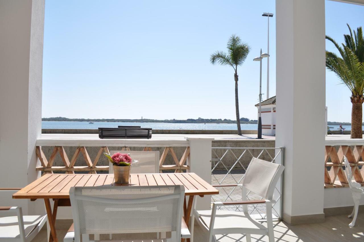 Apartamentos En Paseo Maritimo Ел Ромпидо Екстериор снимка
