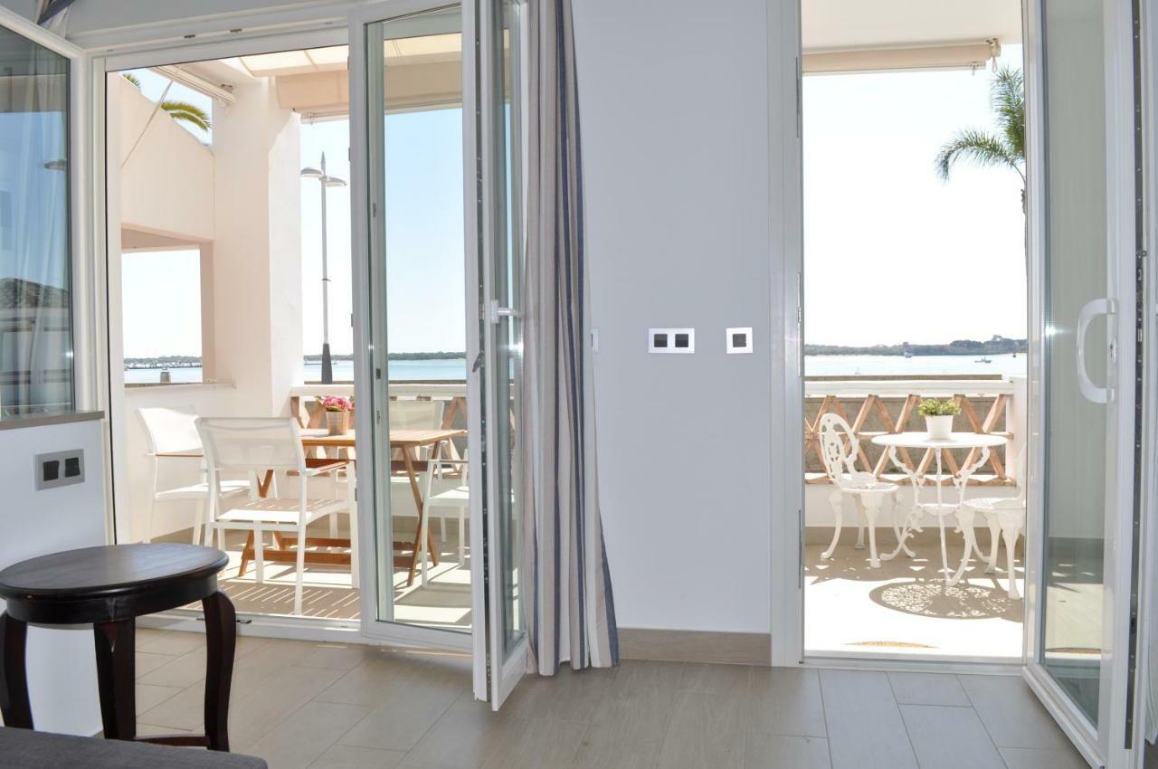 Apartamentos En Paseo Maritimo Ел Ромпидо Екстериор снимка